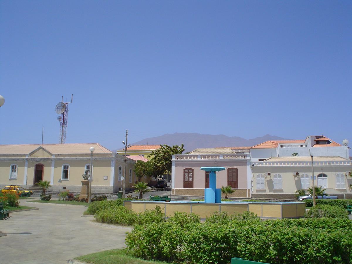 סאו פיליפי Hotel Ocean View & Restaurante Seafood מראה חיצוני תמונה