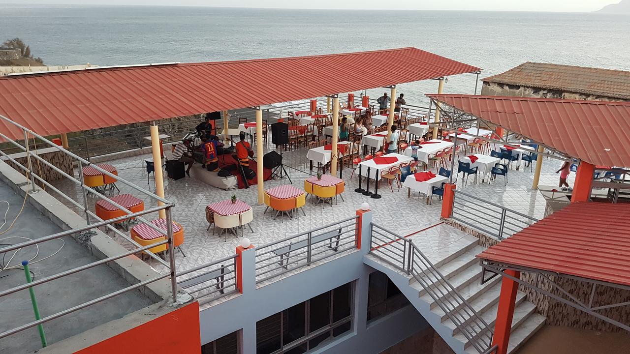 סאו פיליפי Hotel Ocean View & Restaurante Seafood מראה חיצוני תמונה