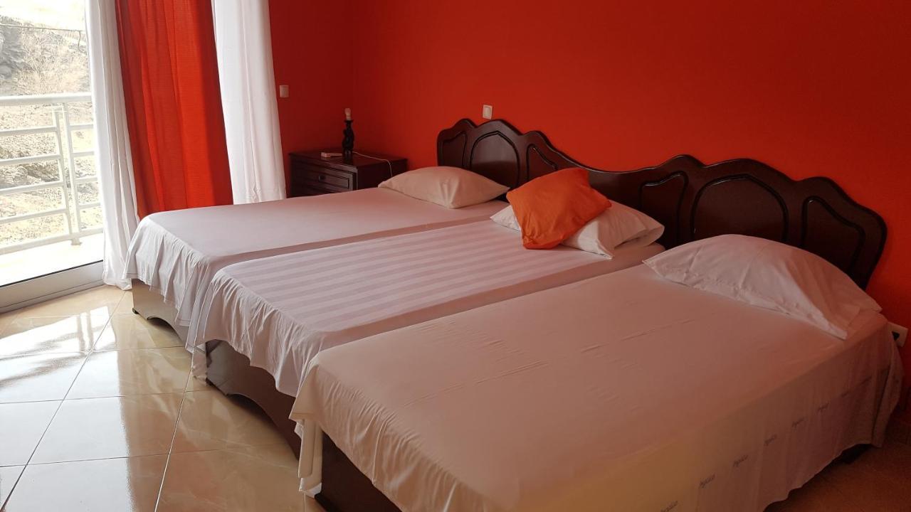 סאו פיליפי Hotel Ocean View & Restaurante Seafood מראה חיצוני תמונה