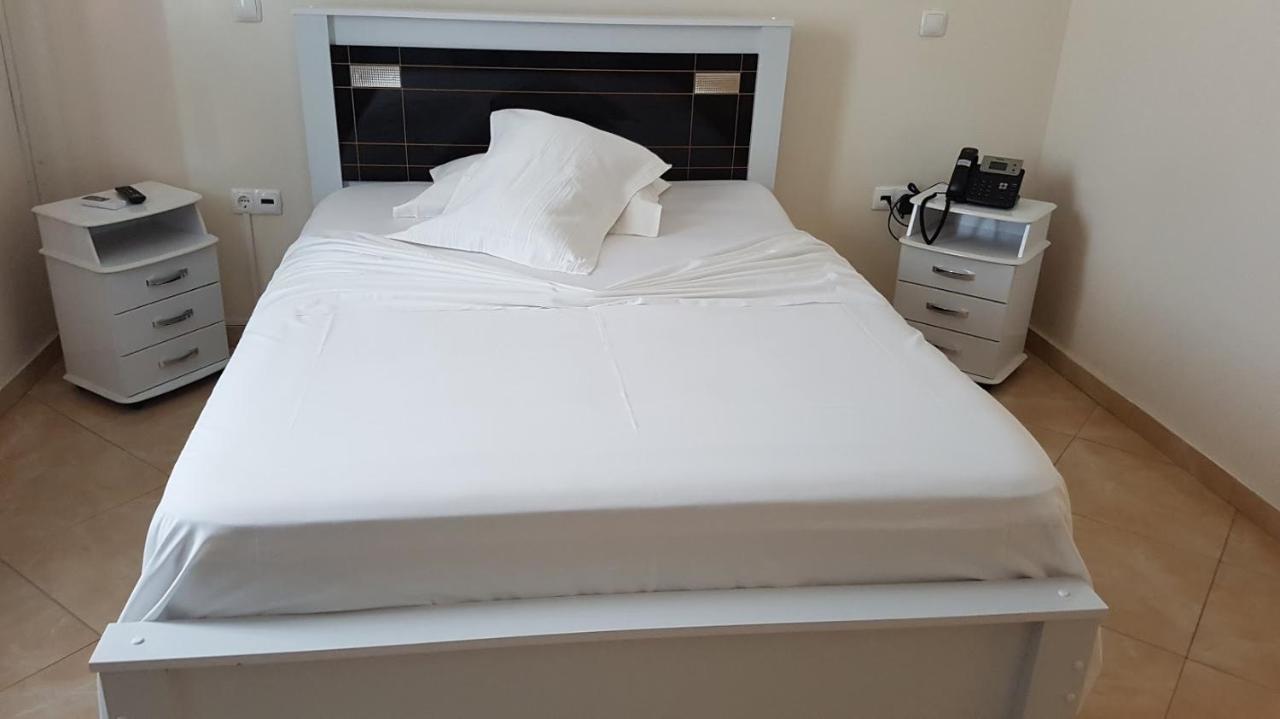סאו פיליפי Hotel Ocean View & Restaurante Seafood מראה חיצוני תמונה