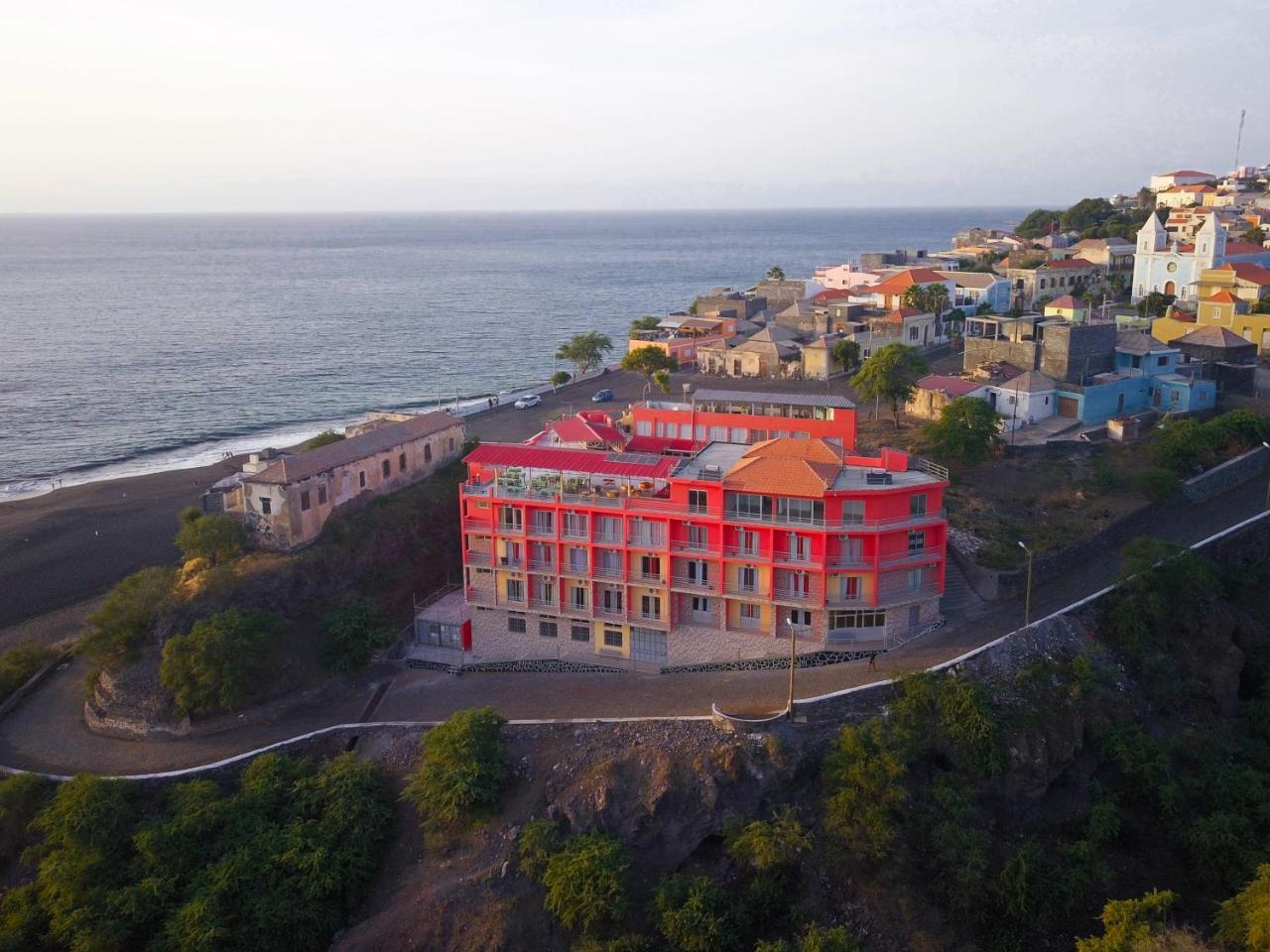 סאו פיליפי Hotel Ocean View & Restaurante Seafood מראה חיצוני תמונה